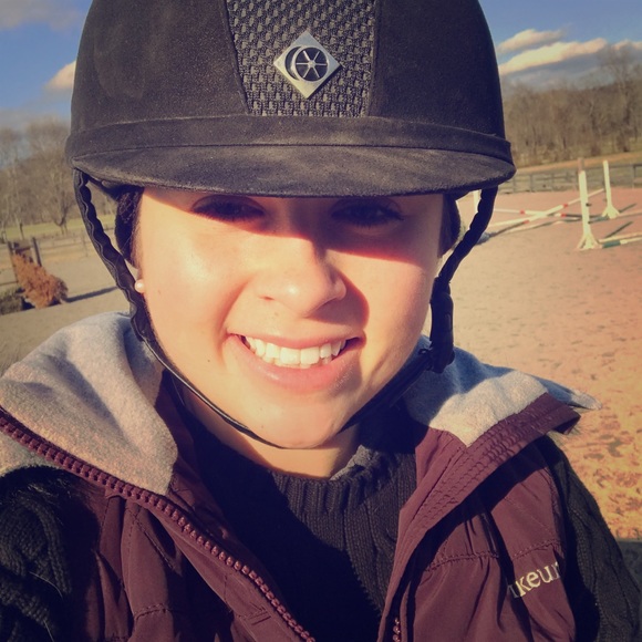 Hey Y’all! Make an offer! 🛍🛍 - Picture 1 of 1